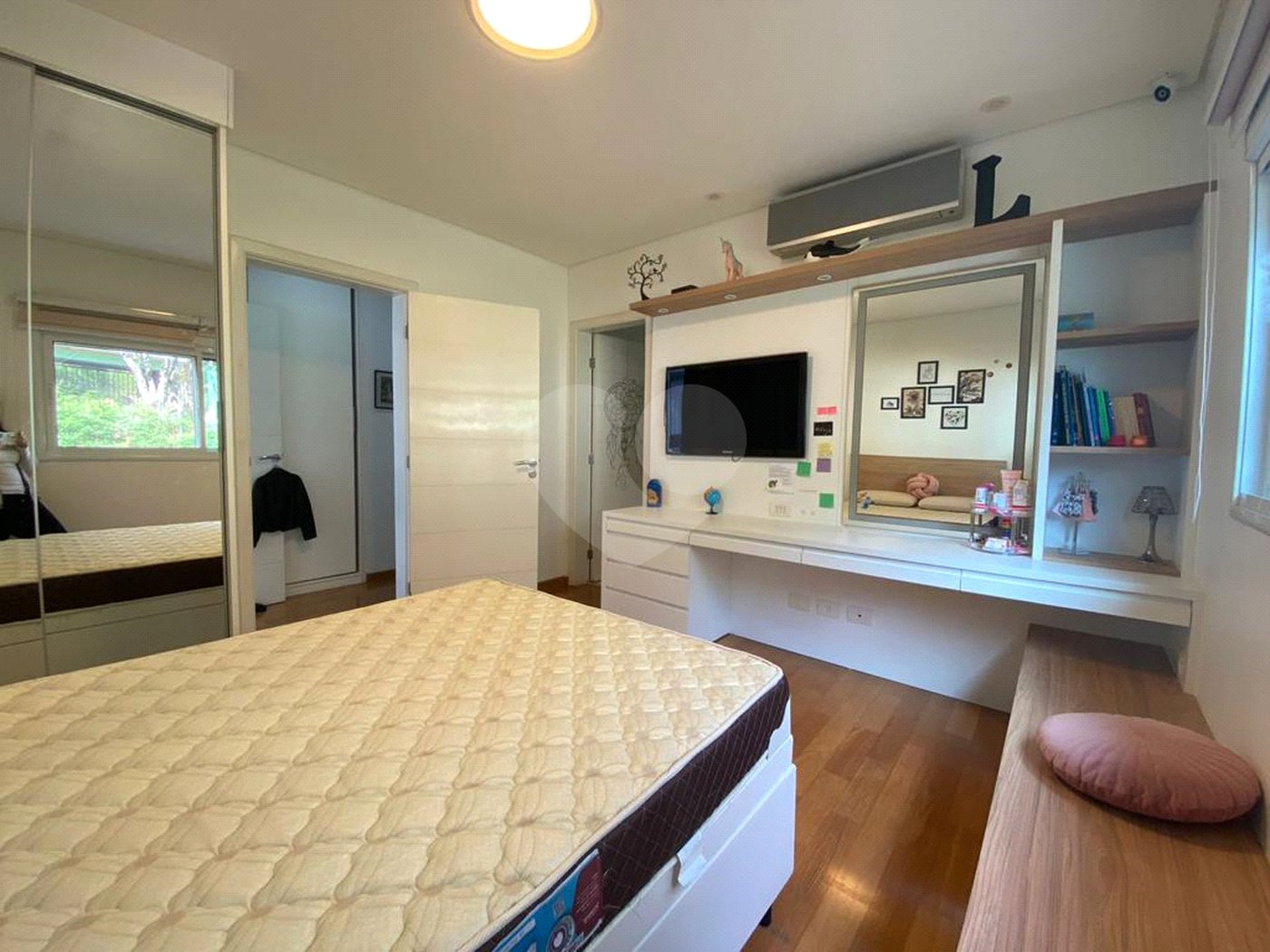 Casa à venda com 3 suítes no condomínio Parque Itatiaia, Mairiporã - SP