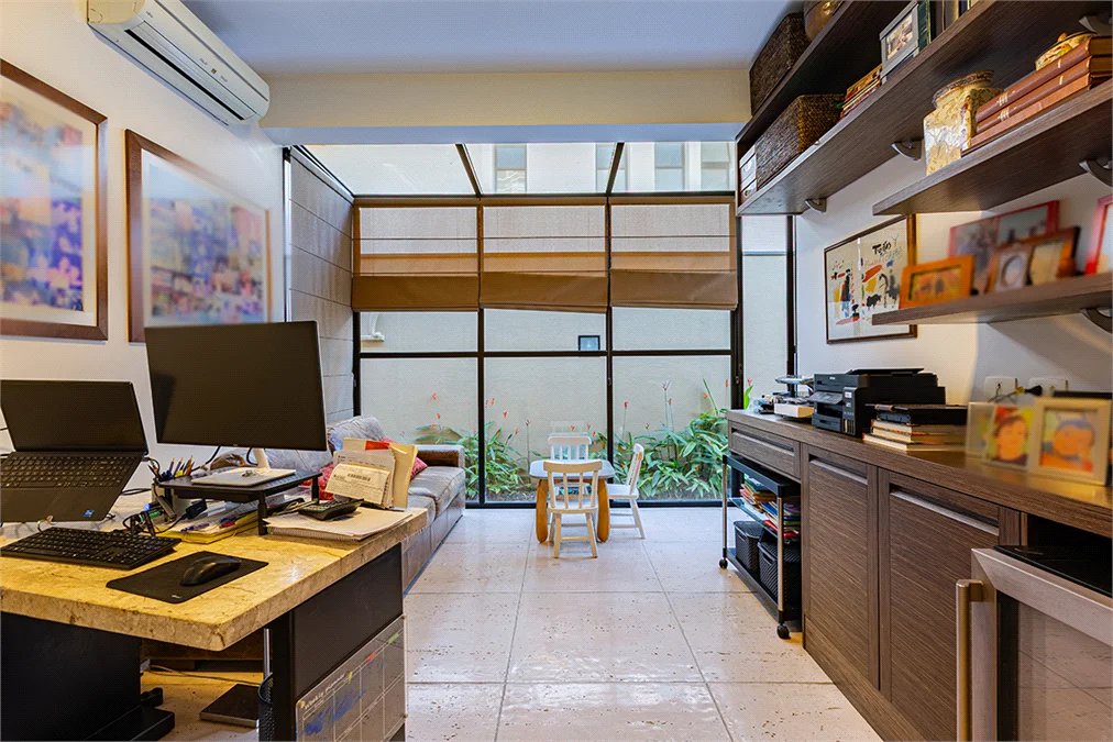 Casa Térrea à venda com 3 quartos, sendo 1 suíte, em Alto de Pinheiros, São Paulo, SP