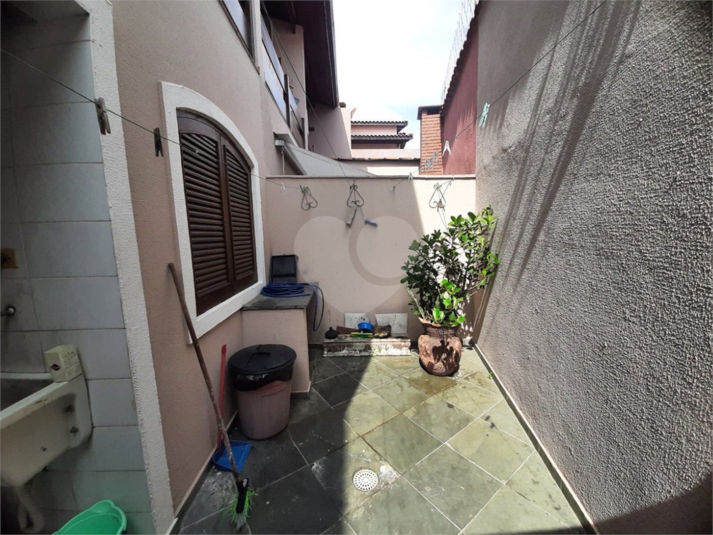 Casa à venda com 3 quartos, sendo 1 suíte, no condomínio Cantareira Park, São Paulo - SP