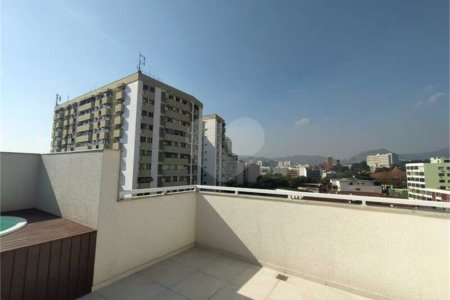 Cobertura à venda com 3 quartos, sendo 2 suítes, em Praça da Bandeira, Rio de Janeiro, RJ