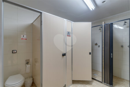 Sobrado à venda com 6 quartos em Chácara Santo Antônio, São Paulo, SP