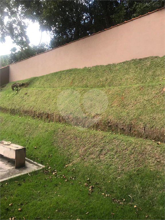 Casa à venda com 3 quartos, sendo 1 suíte,  no condomínio Marf II, Bom Jesus dos Perdões - SP