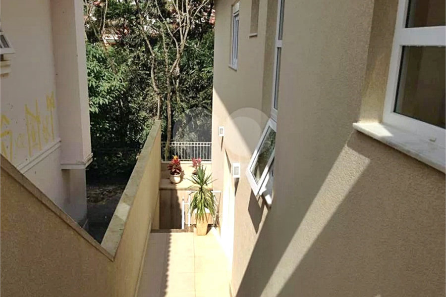 Casa à venda com 4 quartos, sendo 3 suítes,  no condomínio Itatinga 1, São Paulo - SP