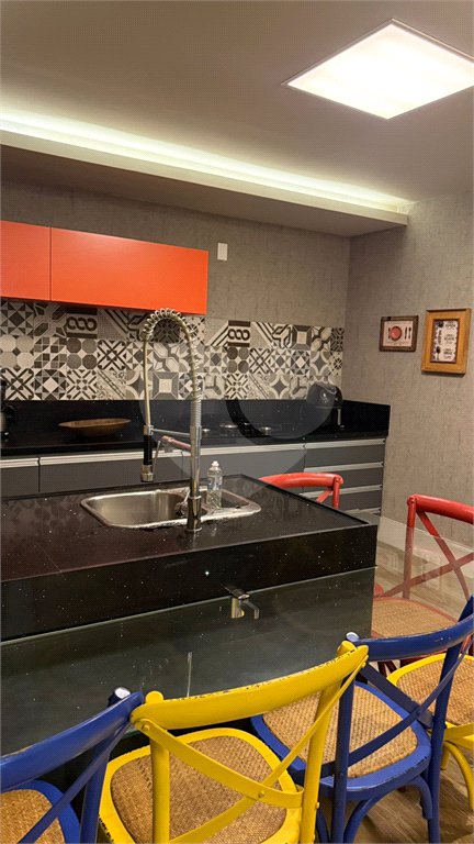 Casa à venda com 3 quartos, sendo 1 suíte, em Ferradurinha, Armação dos Búzios, RJ