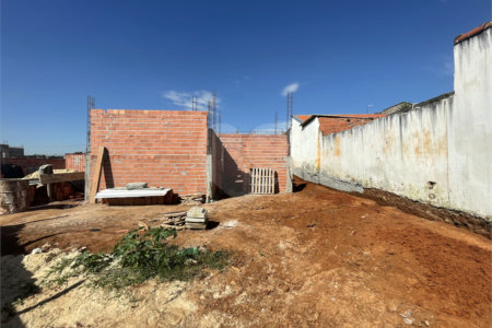 Casa à venda com 3 quartos, sendo 1 suíte, no condomínio Tivolli Residencial, Itapetininga - SP