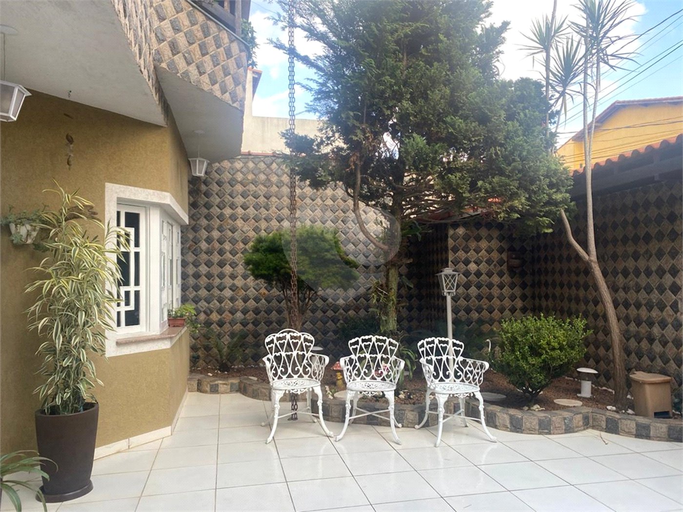 Casa à venda com 3 suítes em Vila Carrão, São Paulo, SP