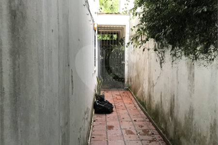 Sobrado à venda com 4 quartos, sendo 2 suítes,  em Vila Mariana, São Paulo, SP