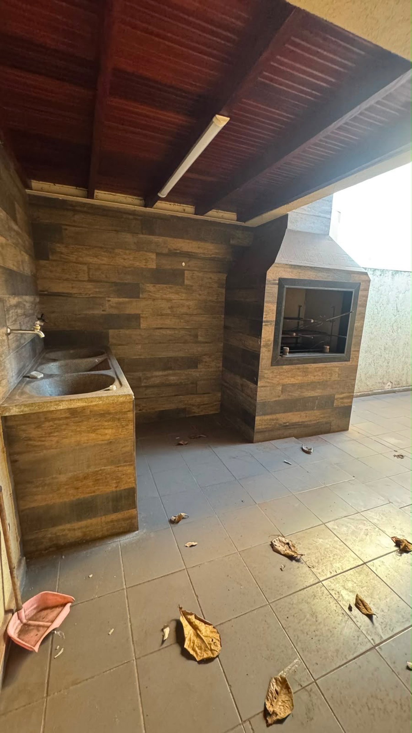Casa à venda com 3 quartos, sendo 1 suíte,  em Nossa Senhora Aparecida, Três Lagoas, MS