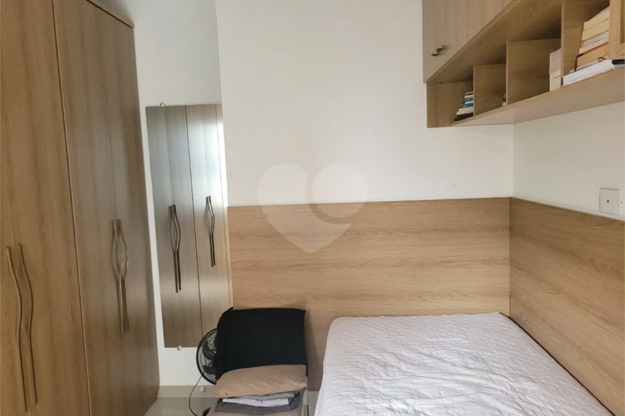 Casa à venda com 3 quartos, sendo 1 suíte, no condomínio Residencial Isabel, São Paulo - SP