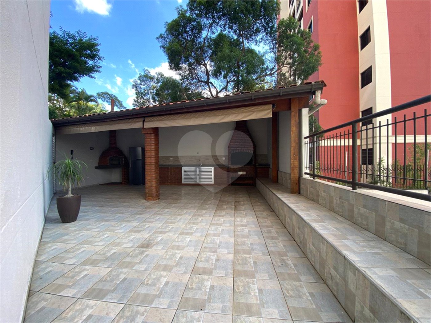 Apartamento à venda com 2 quartos, sendo 1 suíte, em Campo Grande, São Paulo, SP