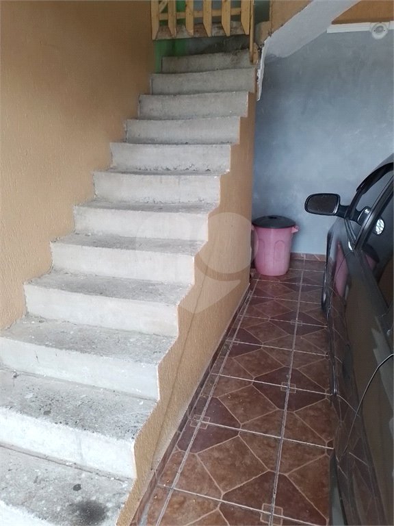Sobrado à venda com 4 quartos no Brasilândia, São Paulo, SP