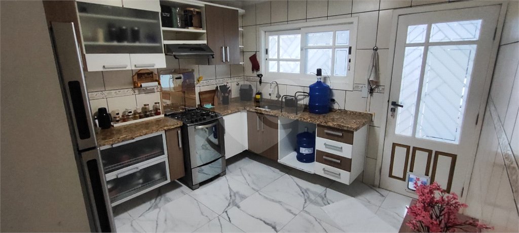 Casa à venda com 3 quartos, sendo 1 suíte,  em Chácara das Flores, Mogi das Cruzes, SP