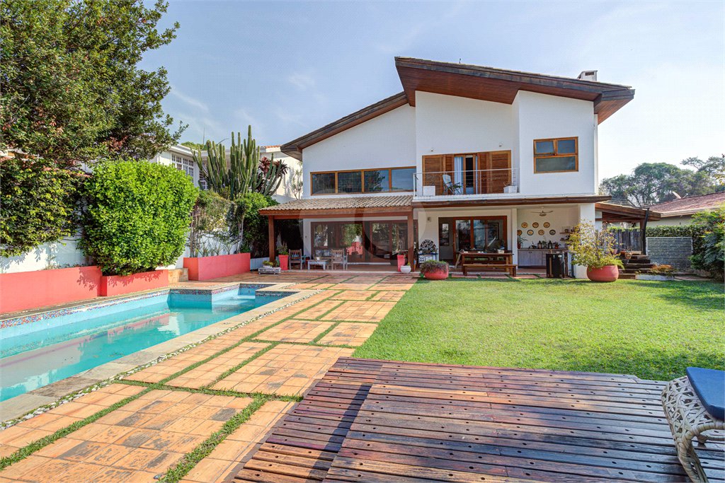 Casa de Vila à venda com 4 suítes em Jardim Hípico, São Paulo, SP