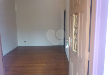 Sobrado à venda com 2 quartos em Vila Indiana, São Paulo, SP