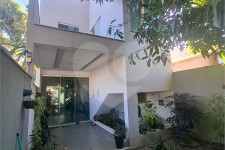 Casa à venda com 3 quartos, sendo 1 suíte, em Campo Grande, Rio de Janeiro, RJ
