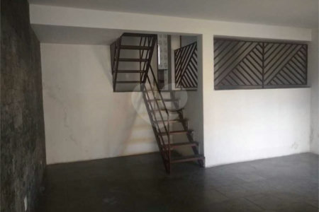 Sobrado à venda com 3 quartos, sendo 1 suíte, em Jardim Santa Luiza, Sorocaba, SP