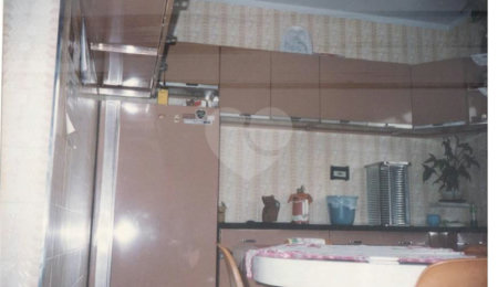Sobrado à venda com 3 quartos, sendo 1 suíte,  em Chora Menino, São Paulo, SP