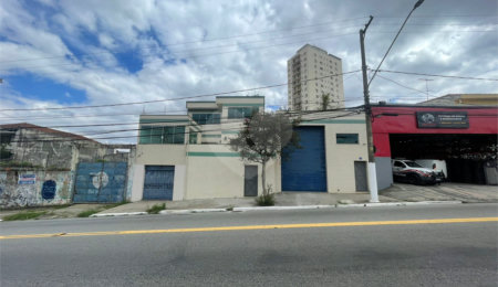 Sobrado à venda ou para alugar com 4 quartos, sendo 1 suíte,  em Tucuruvi, São Paulo, SP