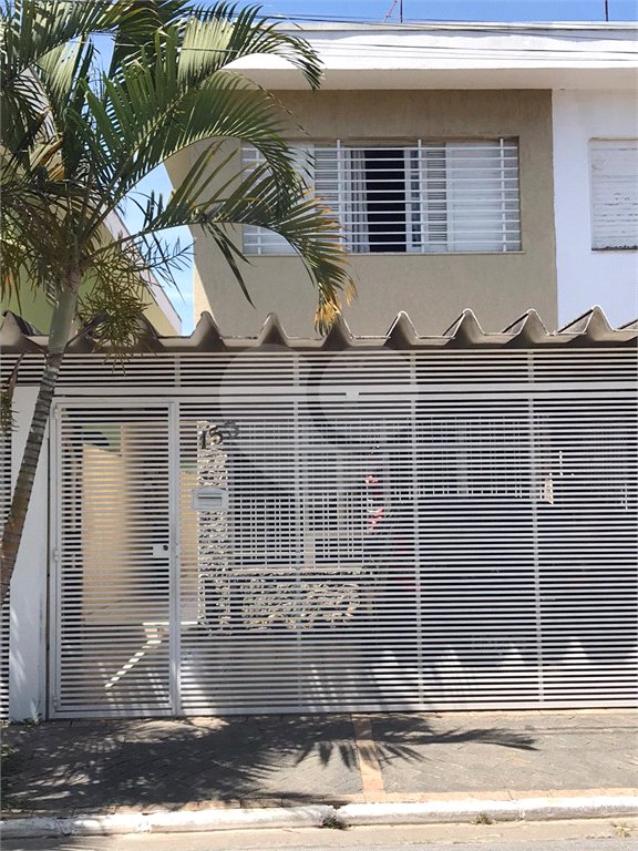 Sobrado à venda com 3 quartos, sendo 1 suíte, em Vila Albertina, São Paulo, SP