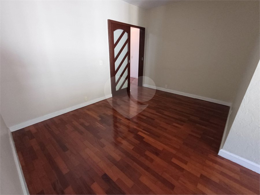 Apartamento à venda com 4 quartos, sendo 1 suíte, em Tijuca, Rio de Janeiro, RJ