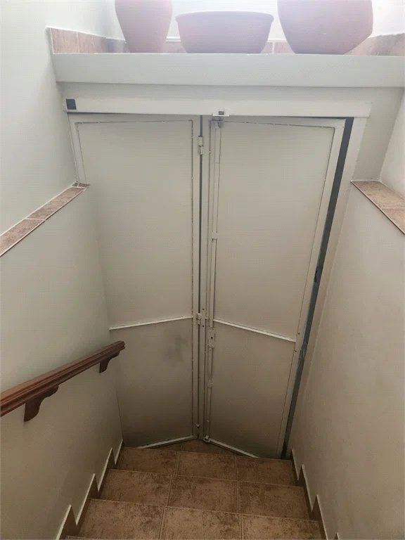 Sobrado à venda com 4 quartos, sendo 1 suíte, em Água Branca, São Paulo, SP