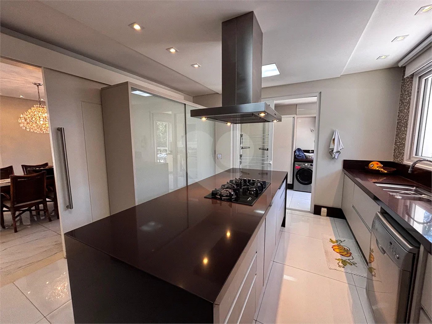 Casa à venda com 4 quartos, sendo 3 suítes, no condomínio Reserva Nova Cantareira, São Paulo - SP