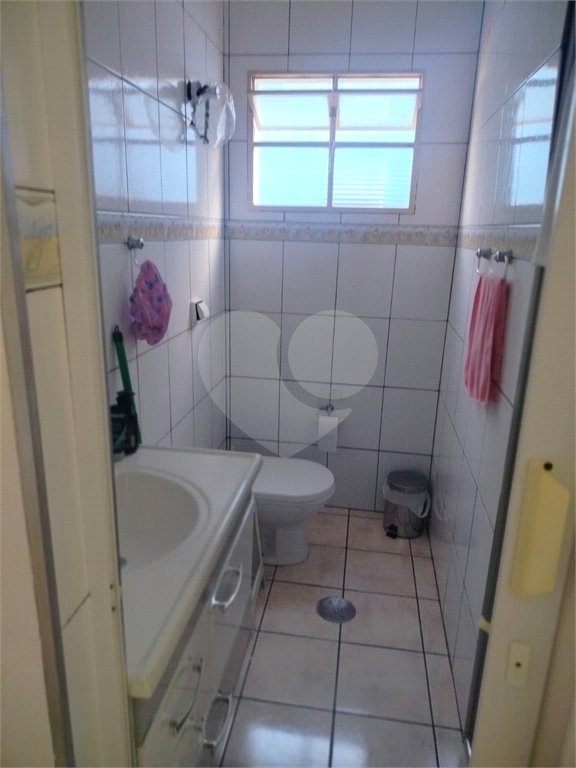 Sobrado à venda com 2 quartos em Jardim Santa Rosa, Taboão da Serra, SP