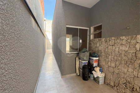 Casa de Vila à venda com 2 quartos, sendo 1 suíte, em Parque São Bento, Sorocaba, SP