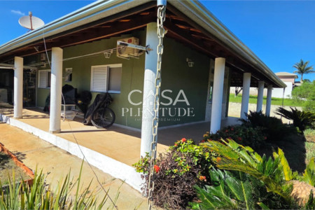 Casa em condomínio à venda ou para alugar com 3 quartos, sendo 1 suíte, em Village da Serra, Araçoiaba da Serra, SP