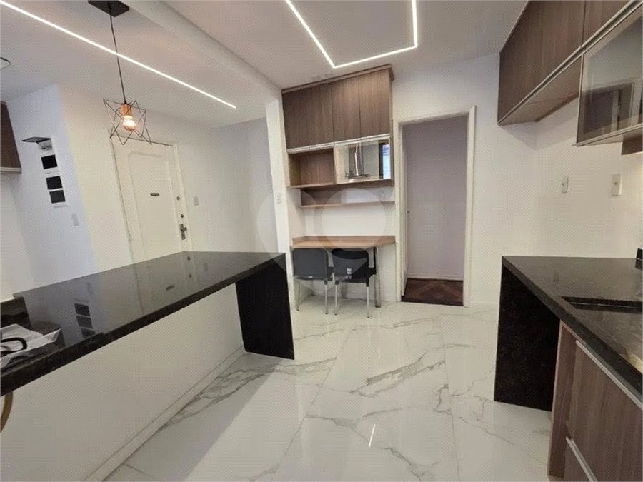 Apartamento à venda com 3 quartos, sendo 1 suíte, em Copacabana, Rio de Janeiro, RJ