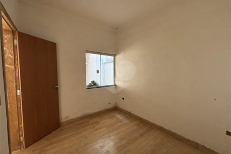 Casa de Vila à venda com 2 quartos, sendo 1 suíte, em Parque São Bento, Sorocaba, SP