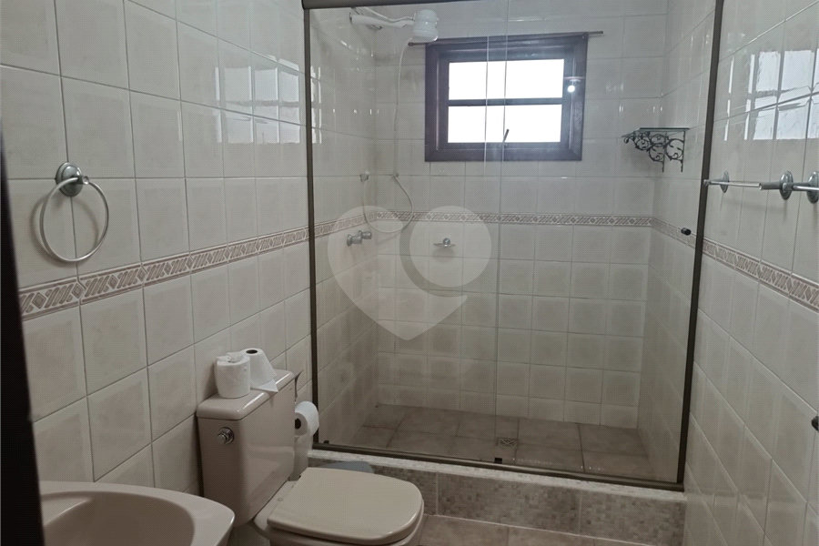 Sobrado para alugar com 3 quartos, sendo 1 suíte, em Roseira, Mairiporã, SP