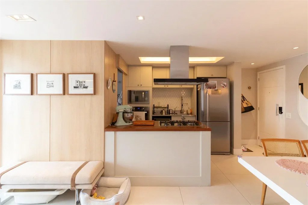 Apartamento à venda com 2 quartos, sendo 1 suíte, em Vila Sônia, São Paulo, SP