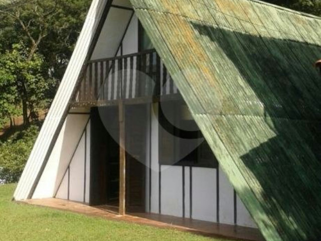 Sobrado à venda com 5 quartos em Jardim Mairiporã, Mairiporã, SP