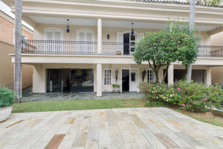 Casa à venda ou para alugar com 5 suítes em Alto da Boa Vista, São Paulo, SP