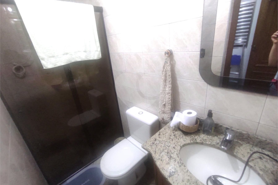 Sobrado à venda com 3 quartos, sendo 1 suíte,  em Vila Paiva, São Paulo, SP