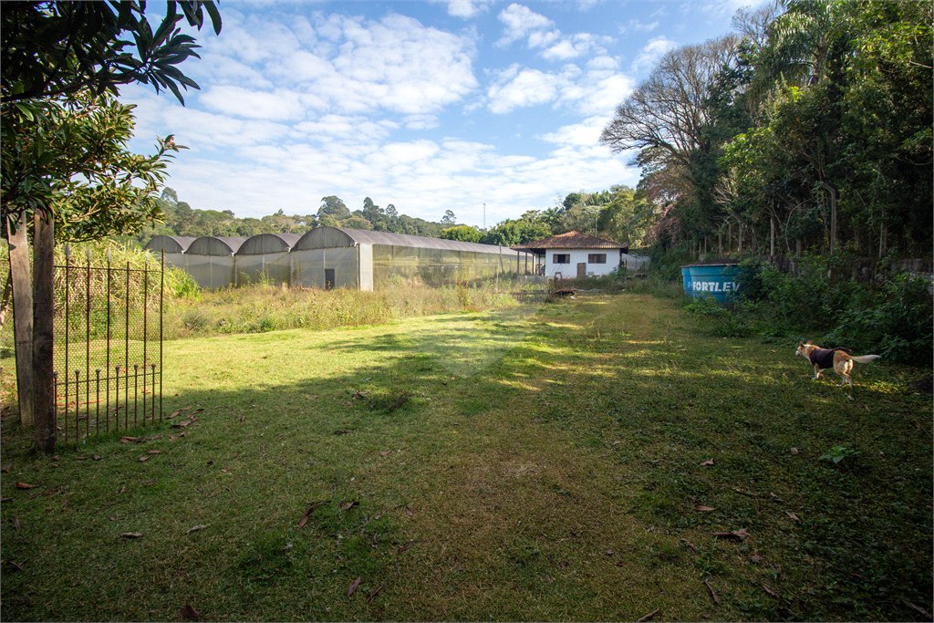 Terreno à venda com 1 quarto em Jardim Camargo (canguera), São Roque, SP