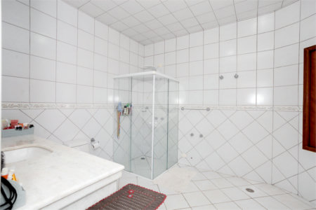 Casa à venda com 3 quartos, sendo 1 suíte, em Jardim Santa Clara, Guarulhos, SP