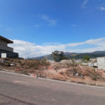 Terreno com 1000 m² à venda no Jardim Estância Brasil, com vista para a Pedra Grande