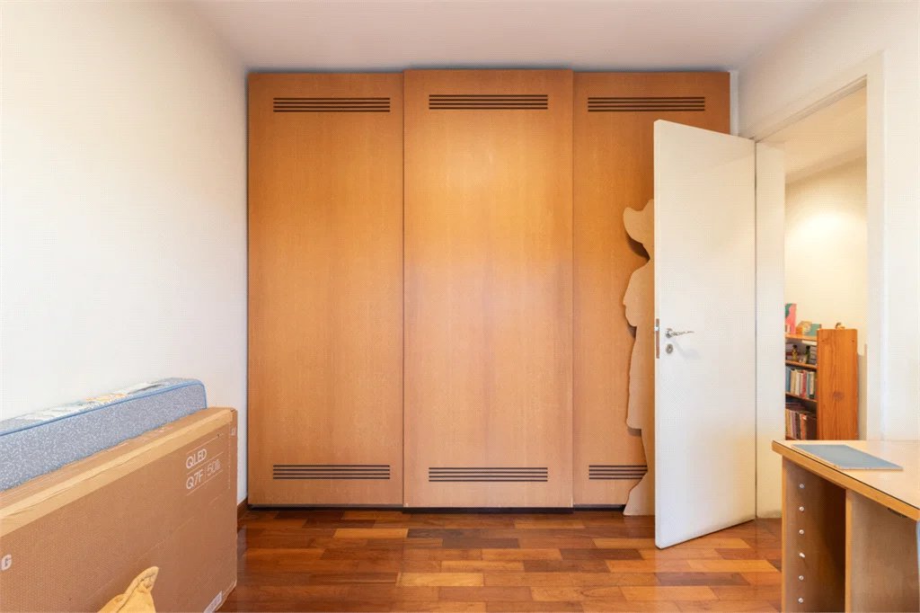 Apartamento à venda com 4 quartos, sendo 2 suítes, em Alto de Pinheiros, São Paulo, SP
