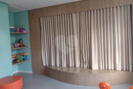 Apartamento à venda com 3 quartos, sendo 1 suíte,  em Campo Grande, São Paulo, SP