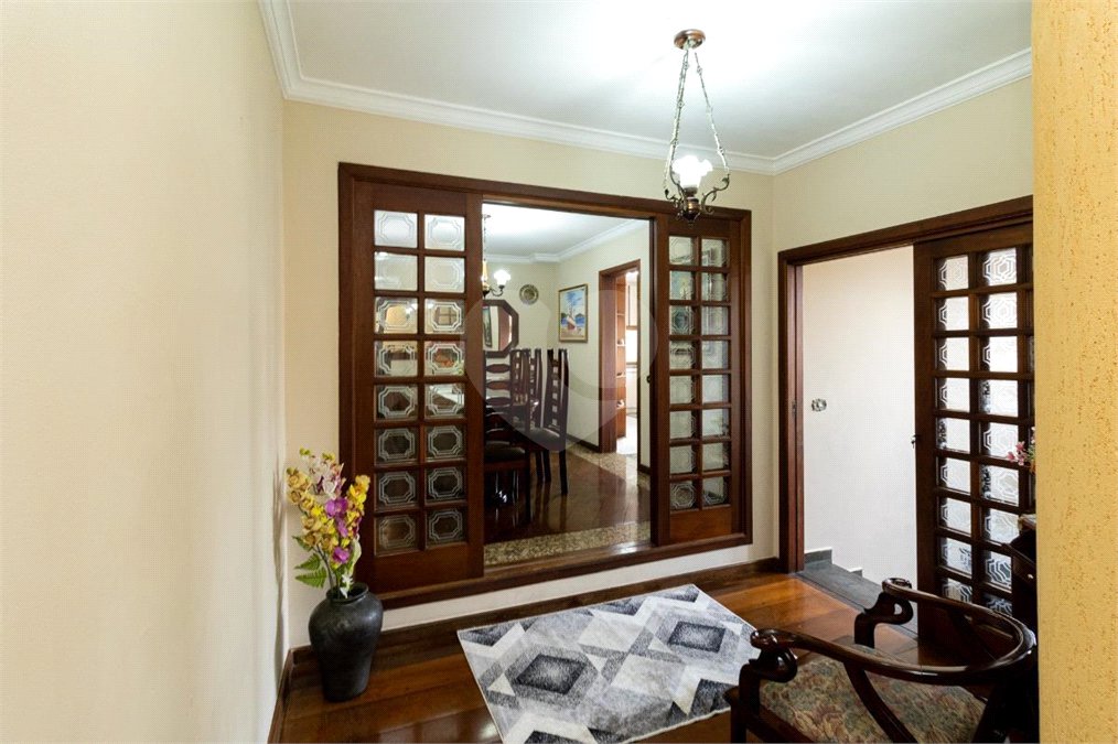 Casa à venda com 3 suítes em Vila Pereira Barreto, São Paulo, SP