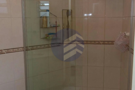 Sobrado à venda com 4 quartos, sendo 1 suíte, em Jardim Ester Yolanda, São Paulo - SP