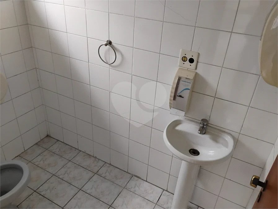 Excelente sala comercial na zona Sul