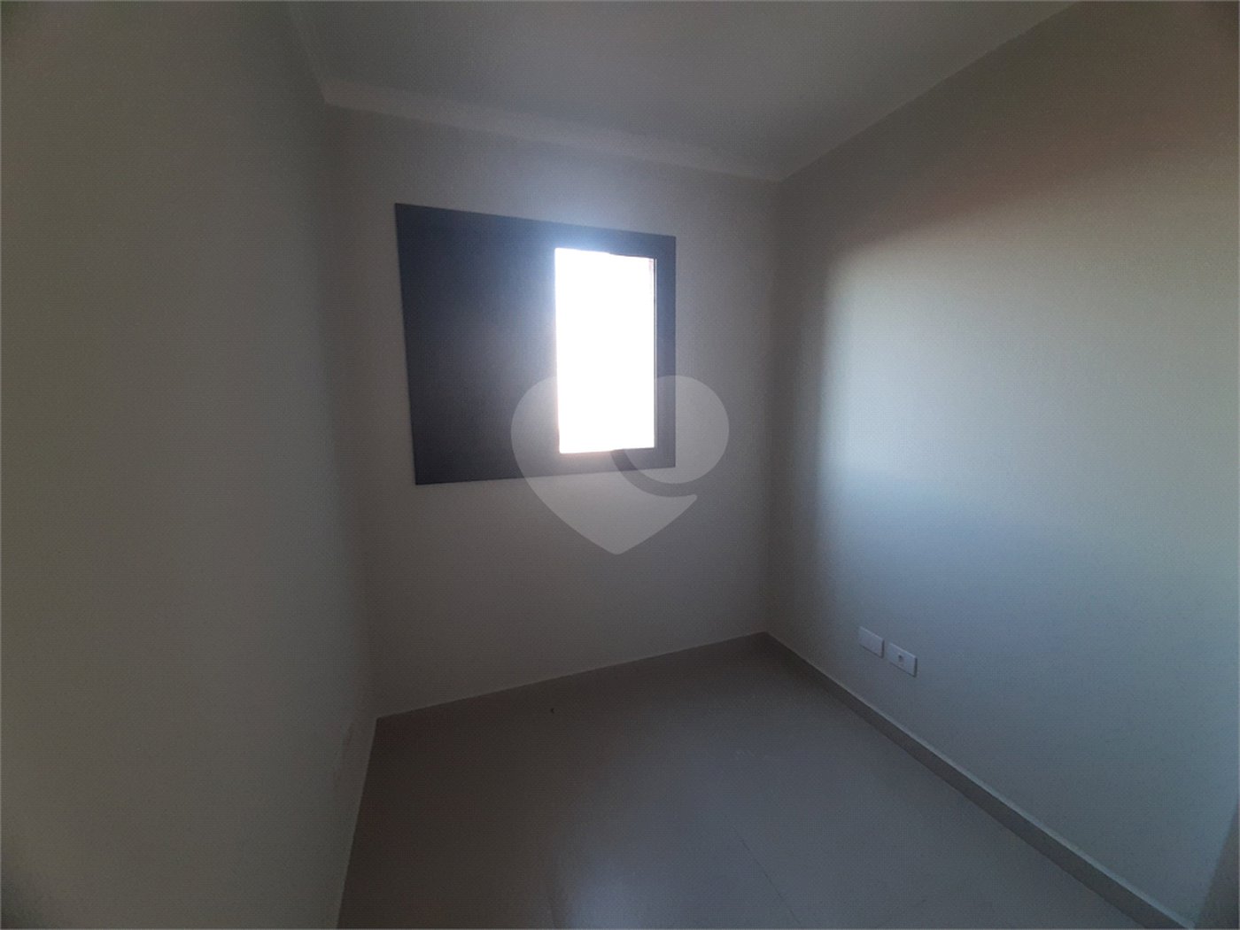 Apartamento com 37m2, 2 quartos, banheiro, sala, cozinha, COM vaga