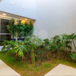 Apartamento mobiliado, novo, com 38m útil, ótima localização REF:903711