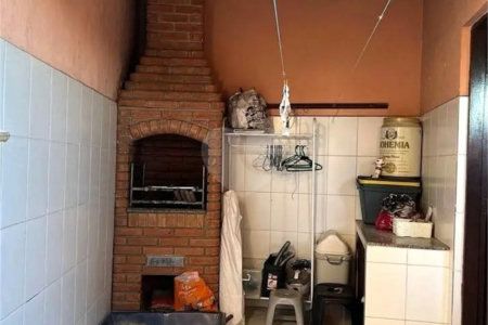 Sobrado à venda com 3 quartos, sendo 1 suíte,  em Parque Ipê, São Paulo, SP