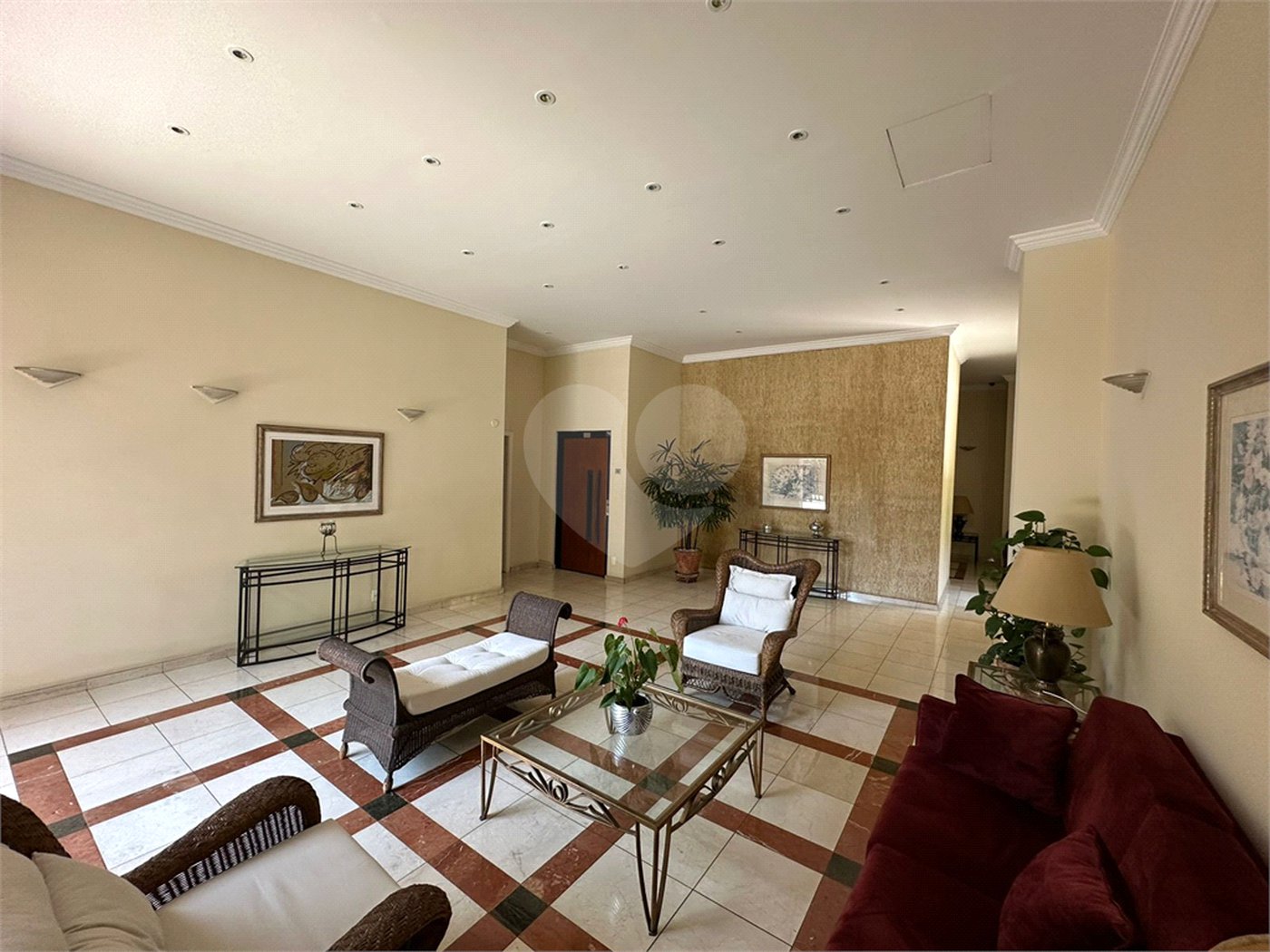 Apartamento à venda com 3 quartos, sendo 1 suíte, em Vila Monumento, São Paulo, SP