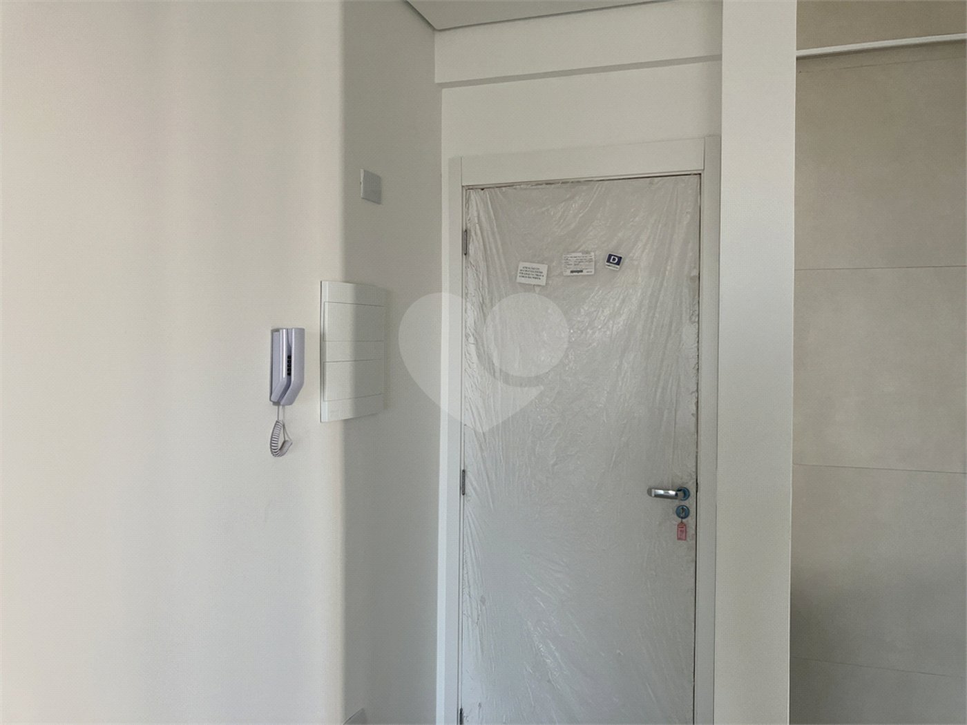Apartamento à venda com 3 quartos, sendo 1 suíte,  em Parque Campolim, Sorocaba, SP