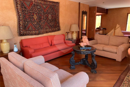 Casa à venda ou para alugar com 4 quartos, sendo 3 suítes, em Jardim Leonor, São Paulo, SP
